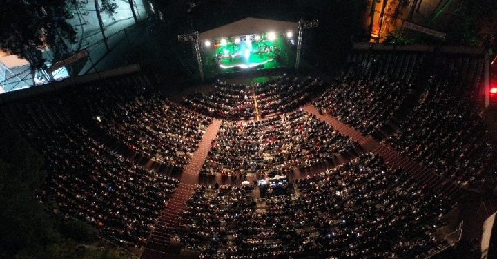 Süperstar Ajda Pekkan’dan Antalya çıkarması