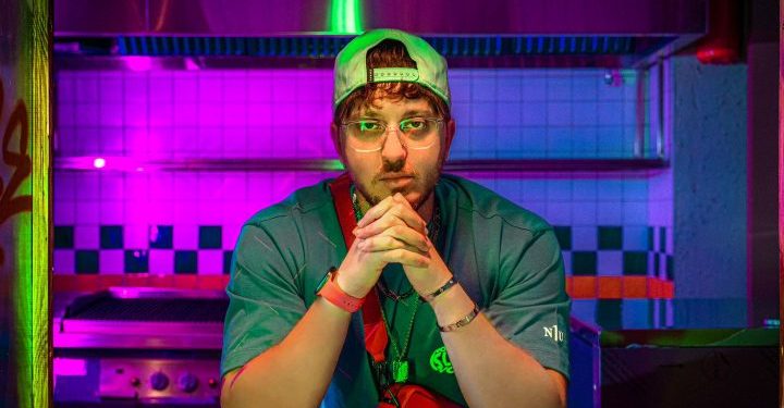 Anıl Piyancı iddialı bir şarkıyla geliyor: Bi Çare Yok Mu?