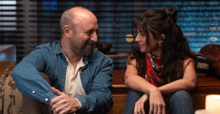 Halit Ergenç ve Tuba Büyüküstün’ün rol aldığı ‘Yarın Yokmuş Gibi’den ile kareler yayınlandı