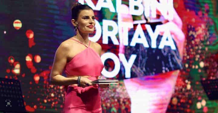 Ece Vahapoğlu’na fit ödül
