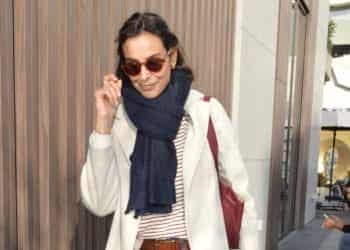 Arzum Onan dostlarıyla kahve keyfi yaptı