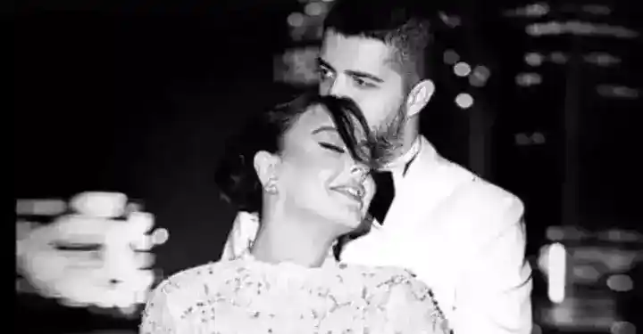 Dördüncü kez nikah masasına oturan Ebru Gündeş, Murat Özdemir ile mutluluğa ‘evet’ dedi