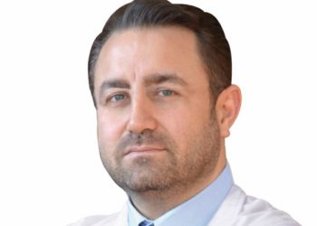 Dünyagöz Hastanesi Etiler ‘den Op. Dr. Fevzi Akkan ‘gözde ışık çakmaları’nın altında yatan nedenleri anlattı