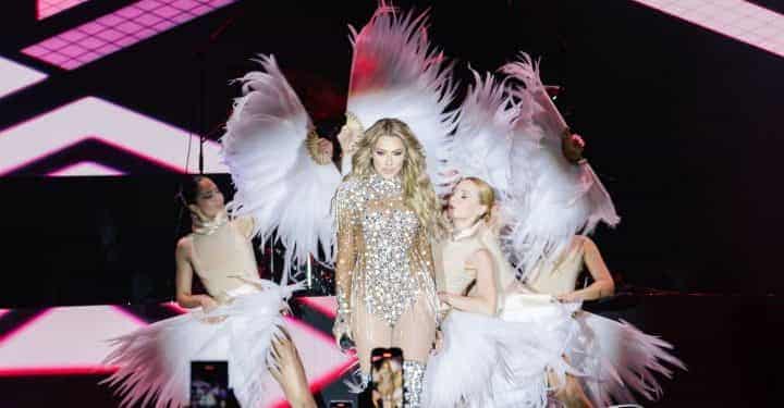 Hadise, İstanbul konserinde seyirci rekoru kırdı