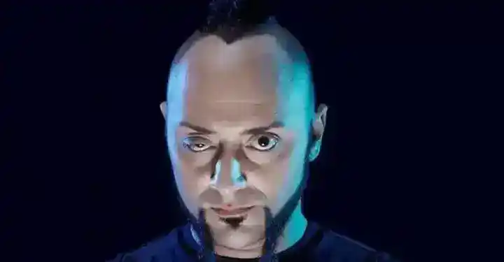 Hayko Cepkin gençlik halleriyle şaşırttı