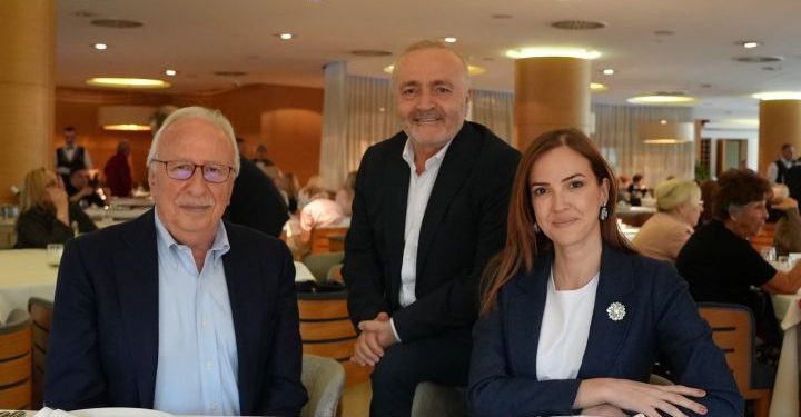 Büyük Kulüp’te seçim heyecanı devam ediyor