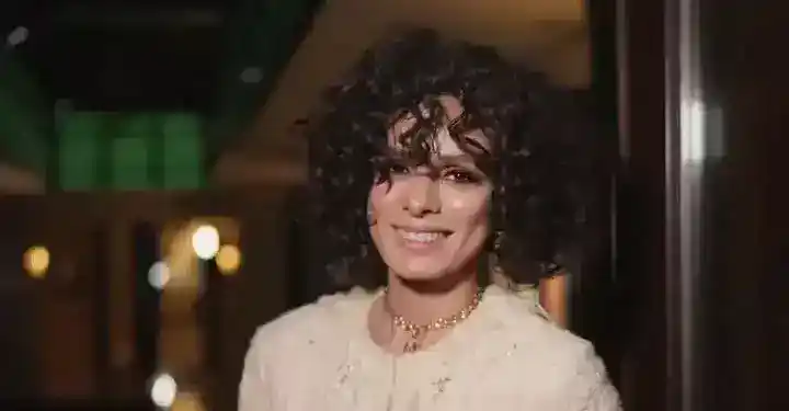 Özge Özpirinçci’den ilk görüşte aşk itirafı