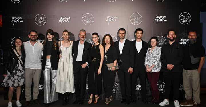 ‘Devrim’ belgeselinin galası, sanat, iş ve cemiyet hayatından ünlü isimlerin katılımıyla gerçekleşti