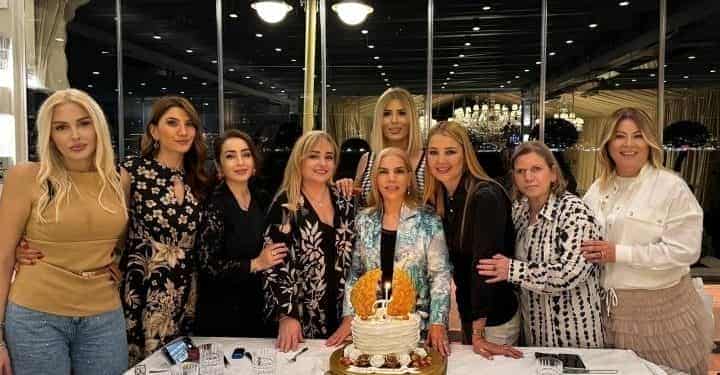 İş dünyasının sevilen ismi Türkan Şerbetçi, dostlarıyla bir araya gelerek hem iftar hem de doğum günü kutlaması yaptı