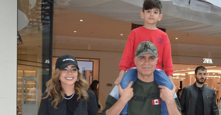 Özcan Deniz eşi Samar Dadgar ve oğlu Kuzey ile mutluluk pozu verdi