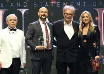 15. Quality Ödülleri’nde ‘Sanata Evet’ Onur Ödülü Devrim Erbil’in oldu