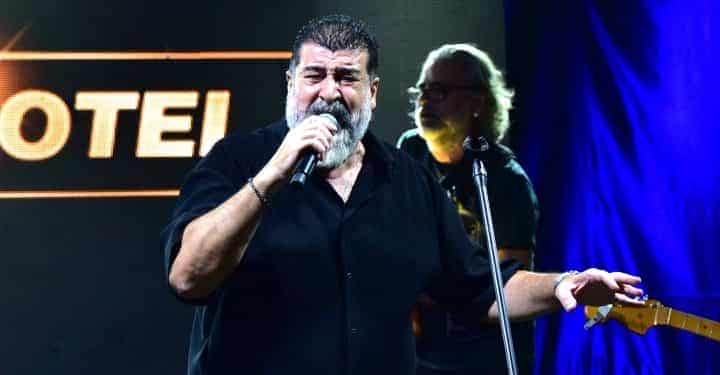 Erdinç Erişmiş ile Azka Otel sahnesinde nostalji rüzgarı