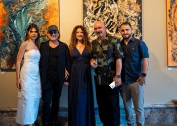 Nihan Çakır’ın ‘Kutsal Dişi’nin Peşinde’ sergisinin açılışı gerçekleşti