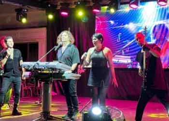 Azka Otel ‘Yaz Konserleri’ne İskender Paydaş ile start verdi