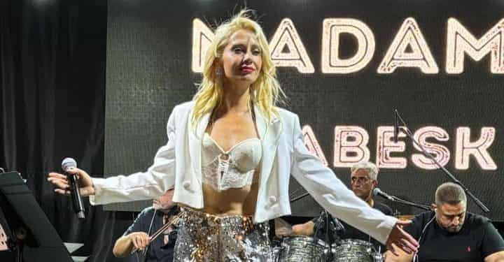 Azka Yaz Konserleri’nde Madam Arabesk ile unutulmaz bir gece