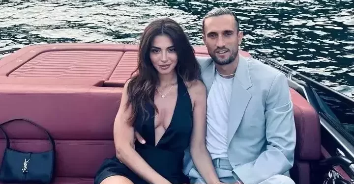 Melisa Aslı Pamuk ve Yusuf Yazıcı el öpmeye gitti
