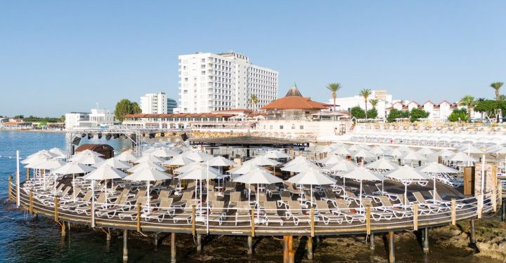 Salamis Bay Conti Hotel’de muhteşem bir yaz tatili deneyimi sizi bekliyor