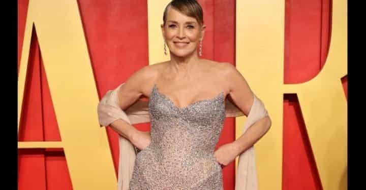 Sharon Stone yıllara üstsüz paylaşımıyla gençlere nispet yaptı