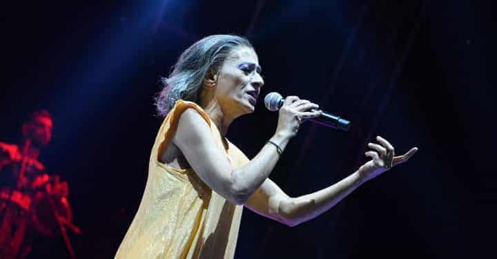 Yıldız Tilbe’den hayranlarına yeni şarkı sürprizi