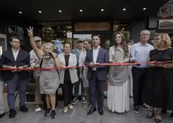 Ünlü şefler açılışta buluştu