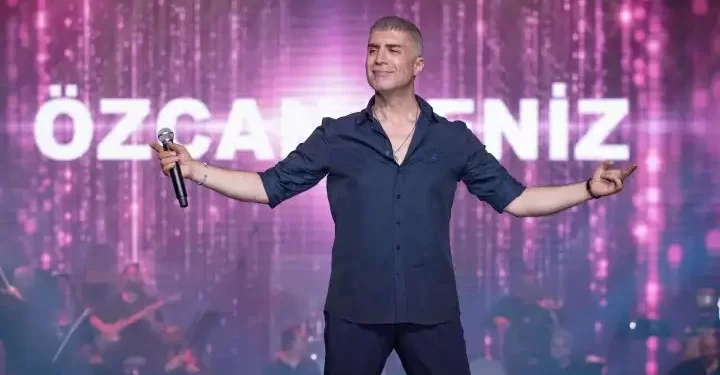 Merit Royal Diamond Otel’de Özcan Deniz ile müzik ziyafeti