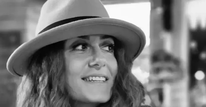 Mimar Özge Bayraktaroğlu Daunay, modern ve çevreye duyarlı projeleriyle Fransızların dikkatini çekiyor