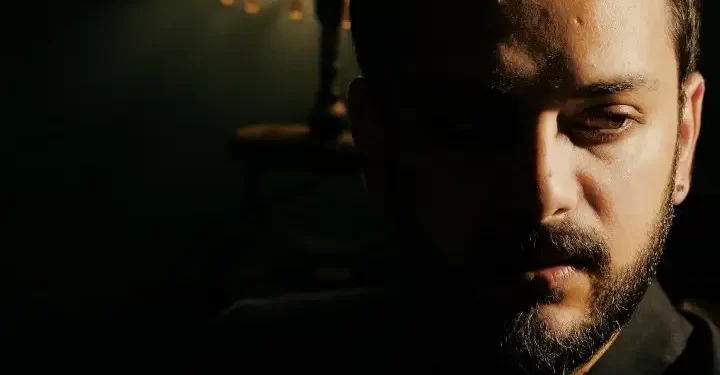 Atakan Usal yeni teklisinde ‘Beni Bi Bul’ diyor