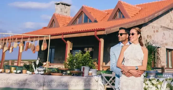 Dilara Doğan ile Anıl Külbağ’ın aşkları nişan ile taçlandı ve bu özel anlar Quality sayfalarına renk kattı