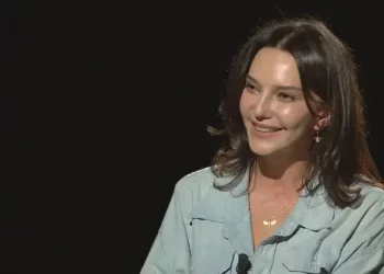 Genç sevgili, iş adamı kaprisi çekmekten iyidir!