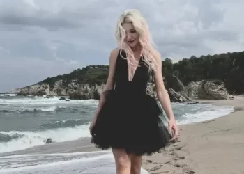 Hatice Hamarat’tan müzik dünyasında sert ‘manevra’