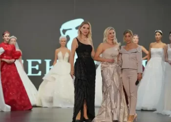 6. Fashion Breeze defilesi ünlü modellerin katılımıyla gerçekleşti