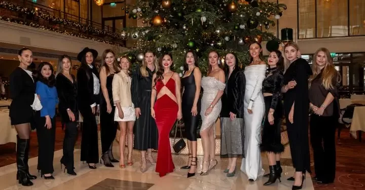 Ekaterina Cebeci doğum gününü kulüp üyeleriyle kutladı