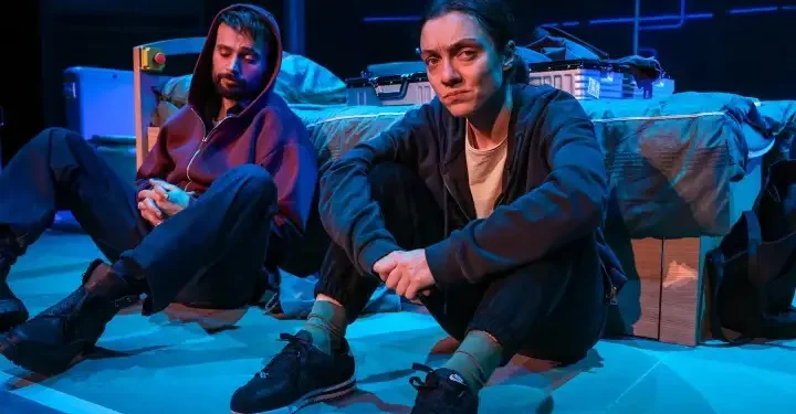 ‘İnsanlar Mekanlar Nesneler’ gösterimlerine devam ediyor