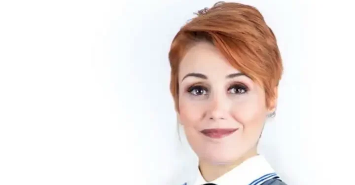 Banu Yüksel’in dördüncü kitabı ‘Kurumsal Yılanlar’ raflarda