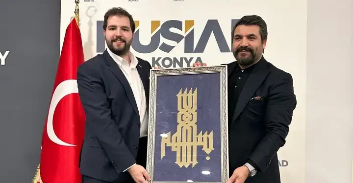 Orhan Gencebay’ın unutulmaz aracıyla Erbakan Malkoç’a büyük sürpriz 