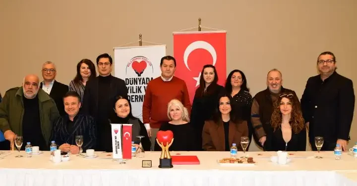Dünyada İyilik Var Derneği, olağan ilk genel kurulunu yaparak yeni yönetimini seçti