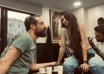 Kızı Nur’un çizdiği yara bandı artık bedeninde