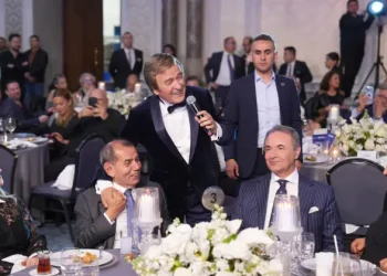 İş dünyasını buluşturan davet