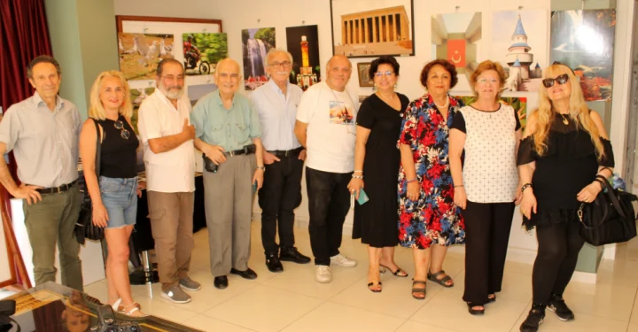 Deniz Tokgöz’ün 15. Yılına Özel ‘Yaşamdan Renkler’ Sergisi