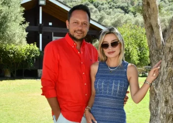 Burçin-Onur Ağaoğlu çifti Bodrum’daki yazlıklarının kapısını Quality için açtı ve samimi bir röportaja imza attı
