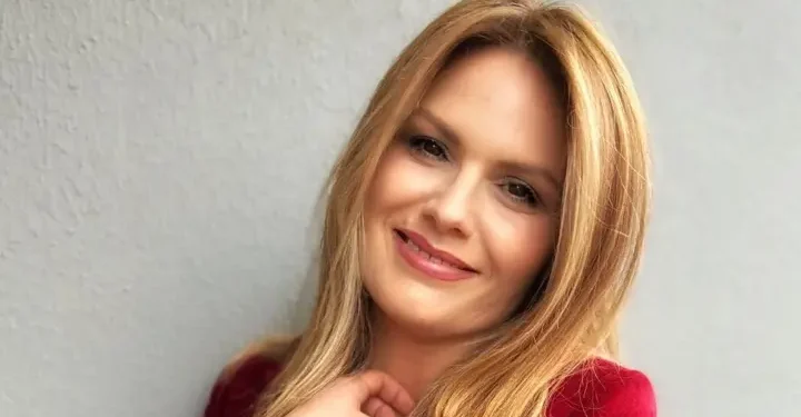 Ebru Esensoy’dan Kanlı Ay: Varoluş ve özgürlüğün destansı hikayesi