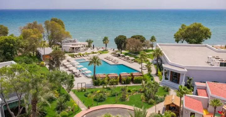 Merit Royal Gardens Hotel yeni yüzüyle kapılarını açtı