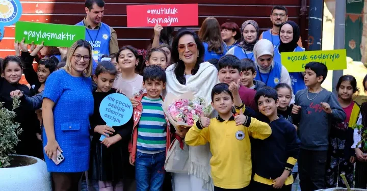 Türkan Şoray TEGV’in 30. yılına anlam kattı