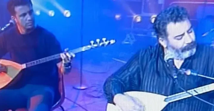 Ahmet Kaya vefatının 25. yılında dostlarının sesiyle AKM sahnesinde anılıyor