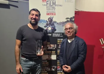 Berkay Ateş’e Frankfurt’tan ödül