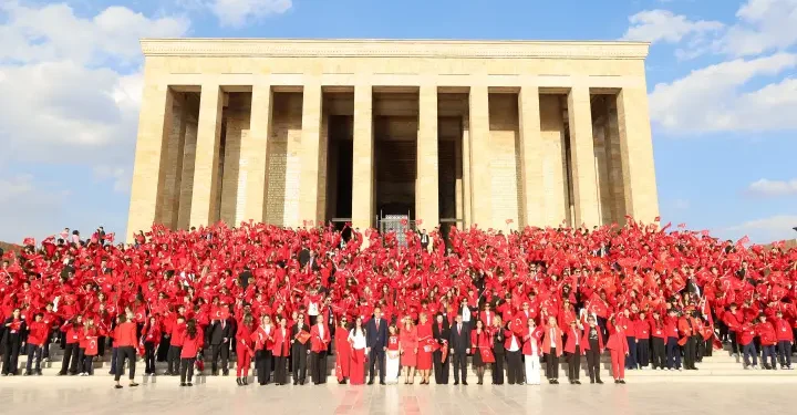 Bilfen İlköğretim Okulları’ndan Anıtkabir ziyareti