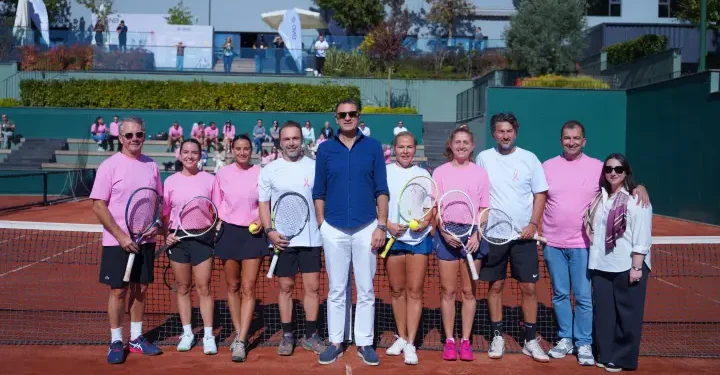 Pembe Top bu yıl da farkındalık için havalandı