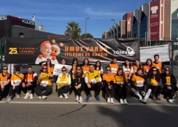 Koşar Adım LÖSEV takımı Lösemili Çocuklar Haftası’nda koştu