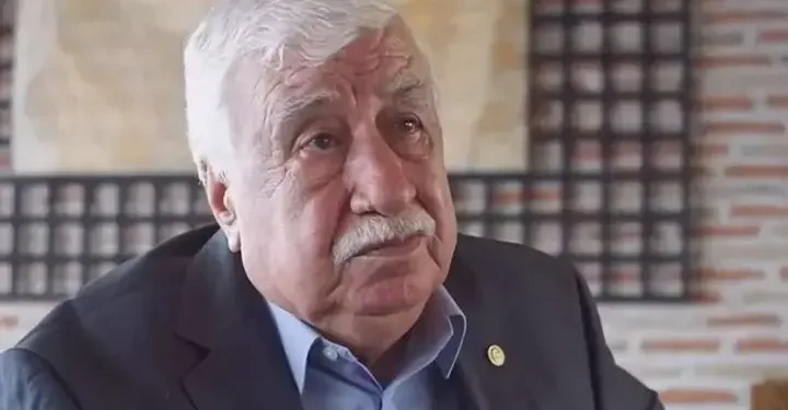 Usta oyuncu Ahmet Gülhan hayatını kaybetti