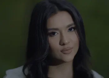 Sura İskenderli’den ‘Bazen’